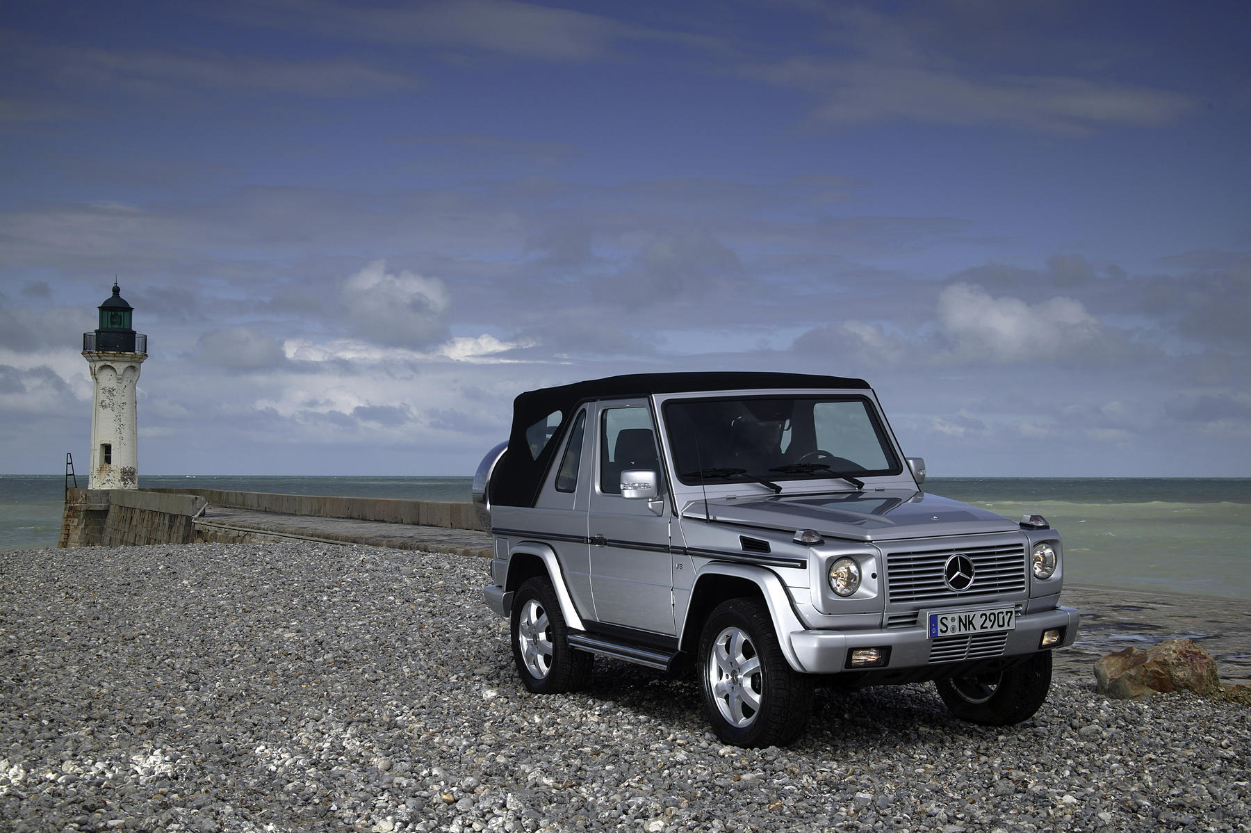 Mercedes Benz g400